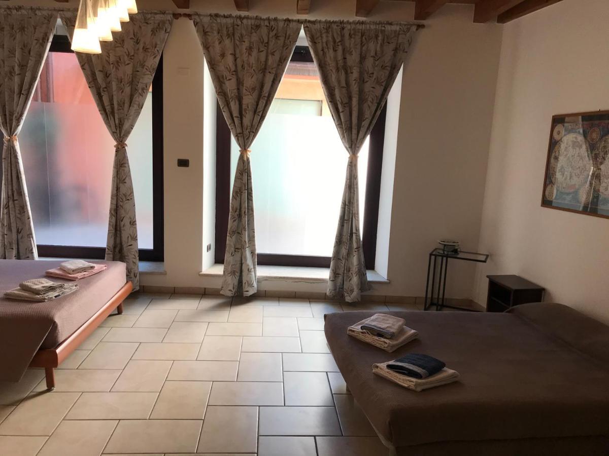 Ferienhaus Kindly Roberta Centro Storico Peschiera,lago Relax *